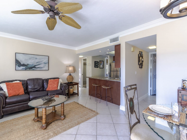 Siesta Key Gem with 2 Bedrooms and Water Views